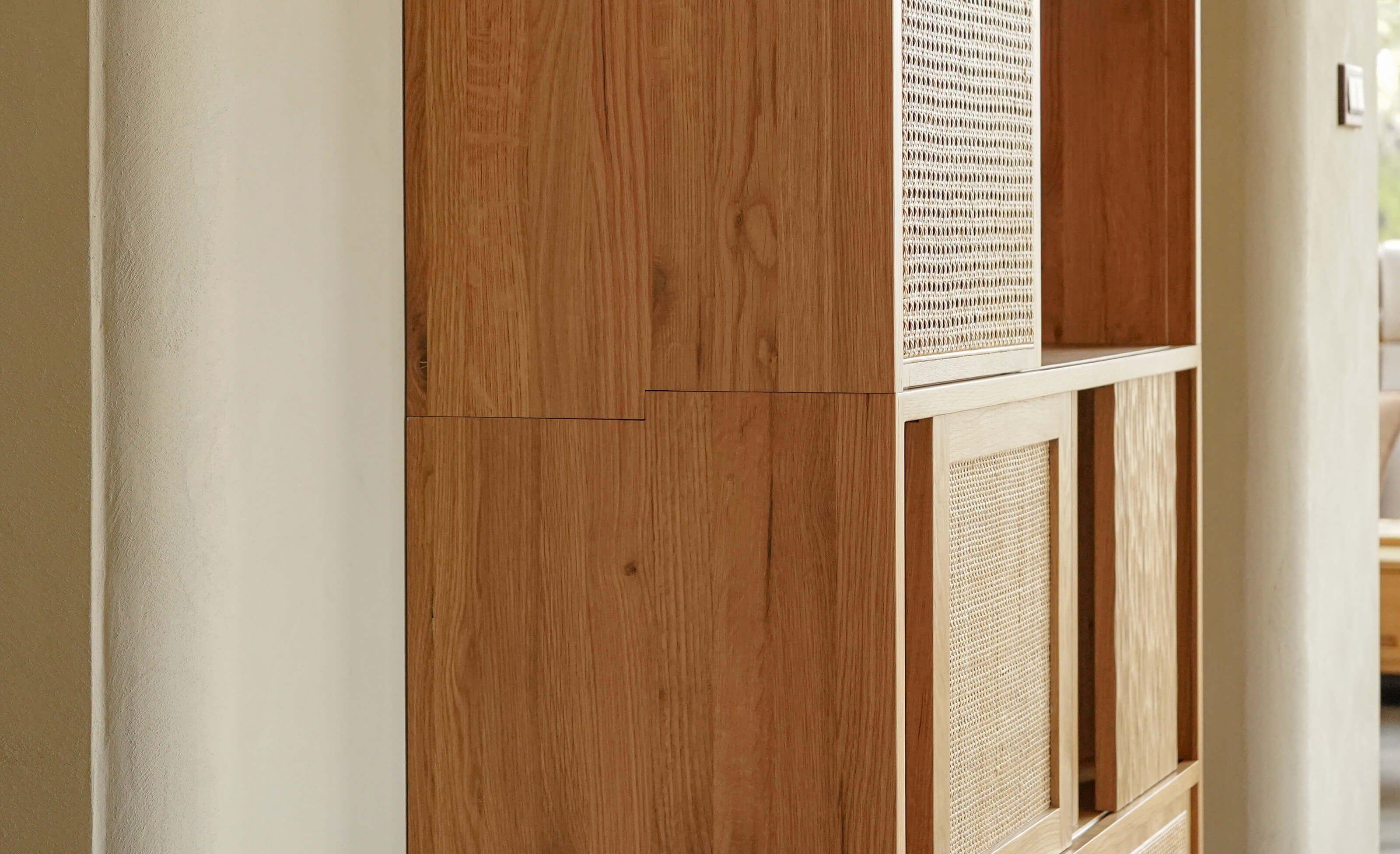 森手木工┃田野滑門高櫃