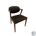 訂製家具｜胡桃木黑色日系餐桌椅｜胡桃木感 × 溫潤弧形扶手椅